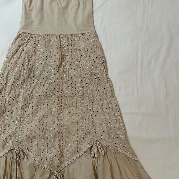 Women's Cream and Tan Dress - Picture 4 of 5